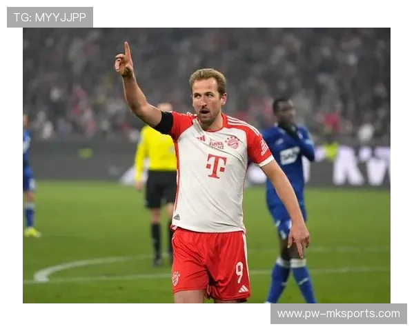 拜仁替补闪耀全场，安联球迷起立鼓掌见证历史时刻